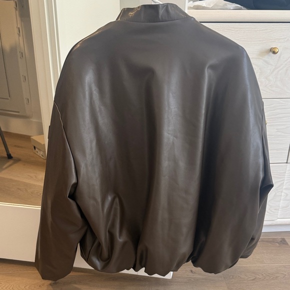 ALO Yoga Women’sDark Brown Bomber Jacket - Picture 7 of 8